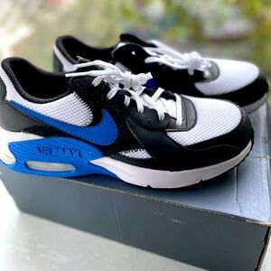 Men’s Nike Air Max Excee size 8